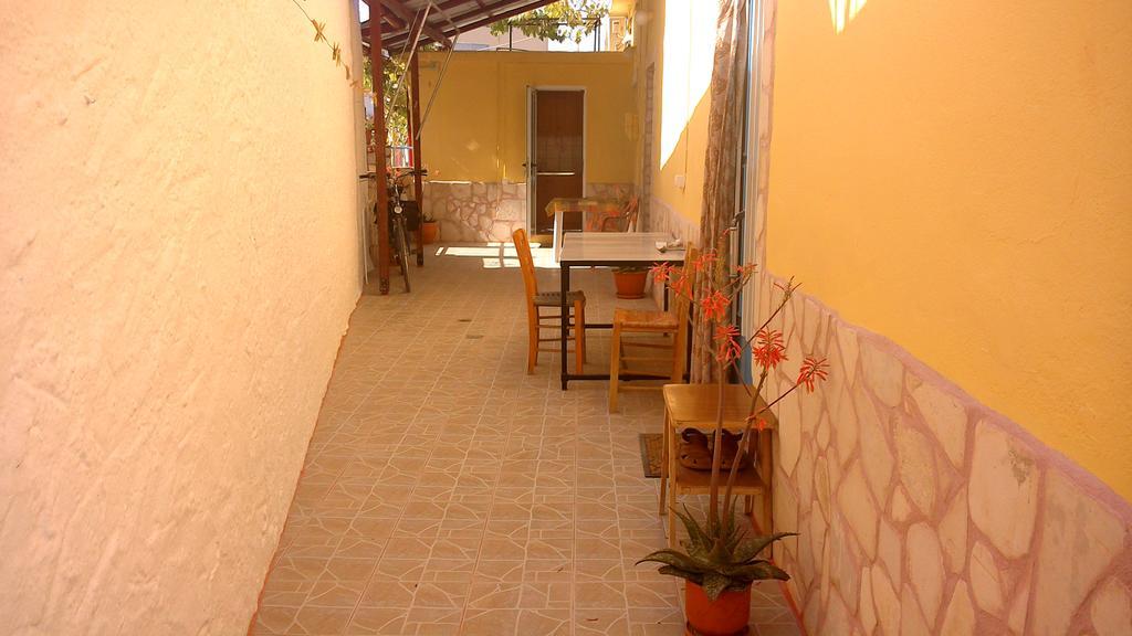 Vintage House-Vori-Rent Rooms Kültér fotó